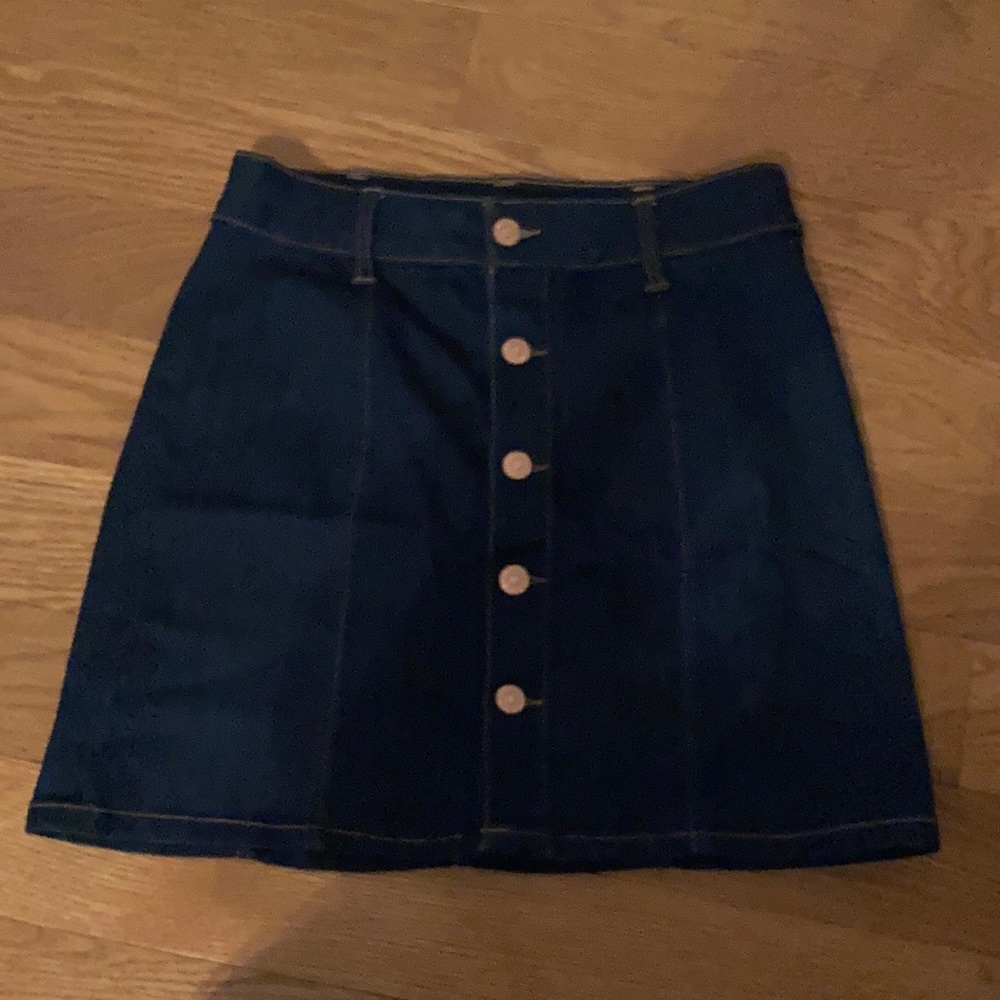 Dark denim skirt with buttons